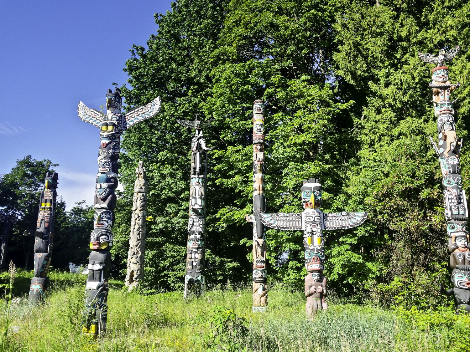 Totempfähle im Stanley Park in Vancouver